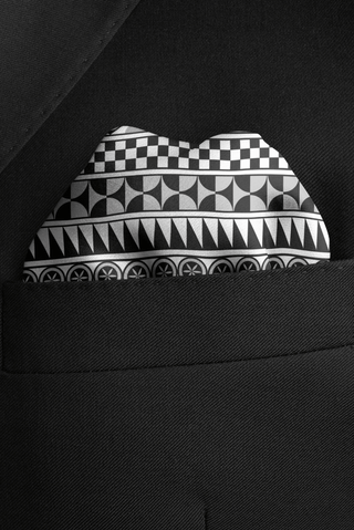 Pyrgi - Black & White - RARE CUT