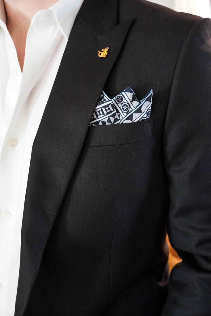 Pyrgi - Black & White Greek, black, white RARE CUT 